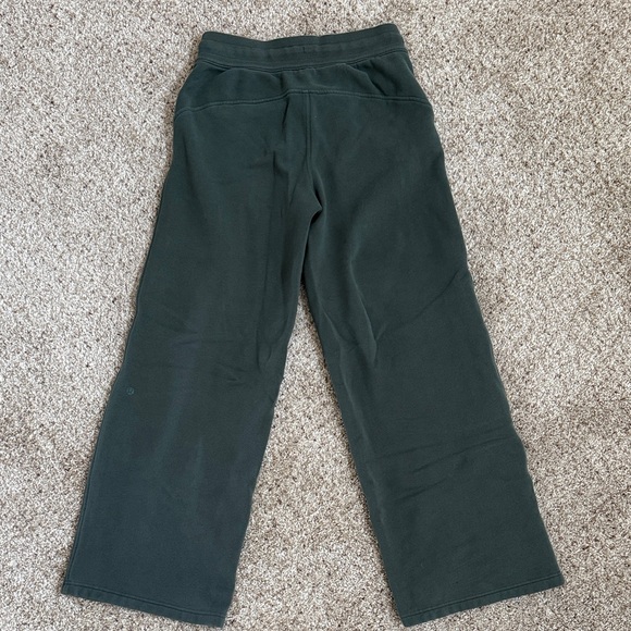 Lululemon Green Sweatpants - Picture 2 of 7